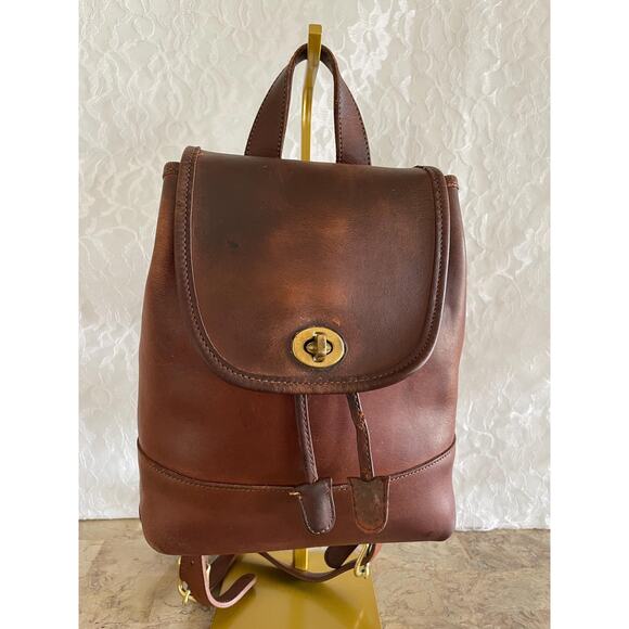 Vintage Coach daypack/backpack mini bag in brown glovetanned leather 9960 - Picture 1 of 9